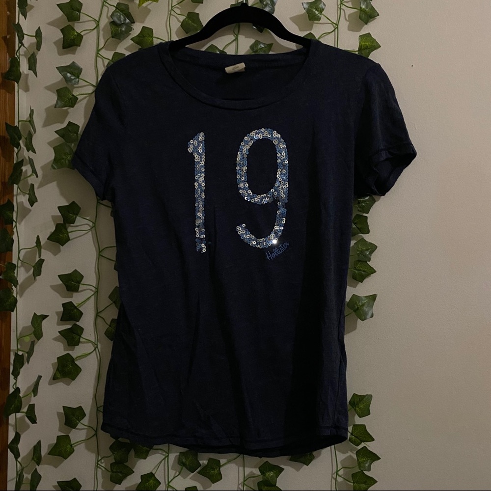 Hollister shirt